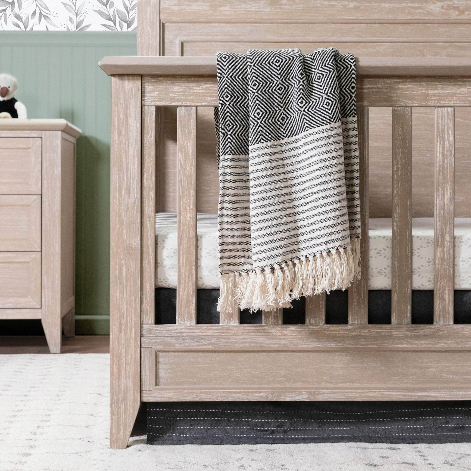 Beckett Rustic 4 In 1 Flat Top Crib - Sandbar